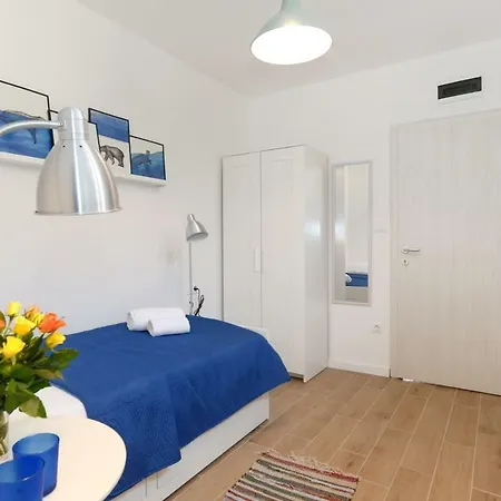 And Stone House Апартаменти *